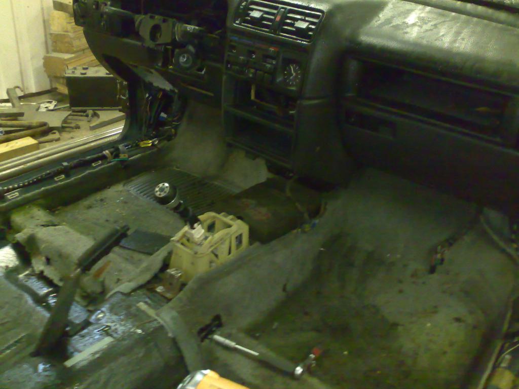 gal/Projektit/GSI_16V_89/091121_alustan_mittaus/22112009671.jpg